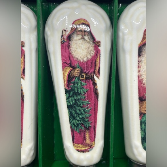 Vintage Hallmark Old World Santa Cheese Spreaders Stainless - Picture 5 of 7